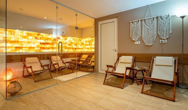 Aphrodite-Beach-Hotel-19.jpg