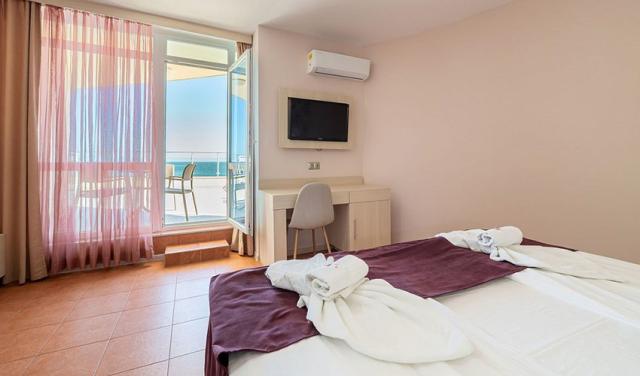 Aphrodite-Beach-Hotel-40.jpg