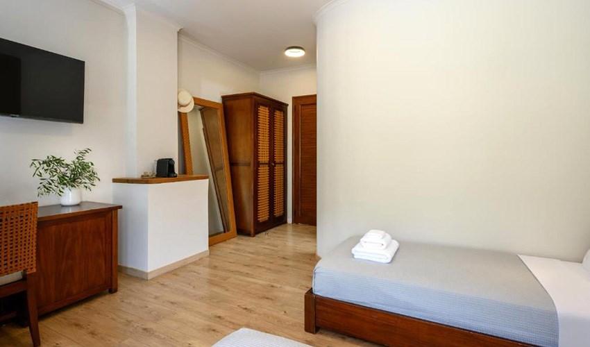 Elisso-Hotel-19.jpg