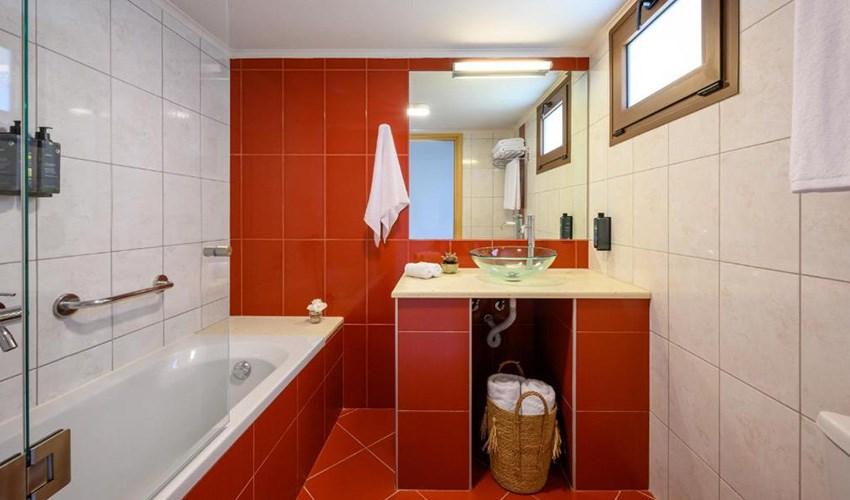 Elisso-Hotel-32.jpg