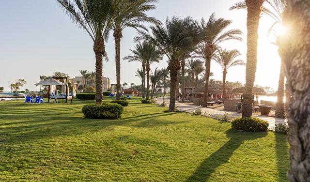Palm-Royale-Resort-26.jpg