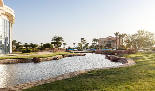 Palm-Royale-Resort-27.jpg
