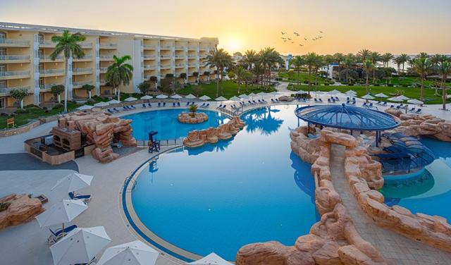 Palm-Royale-Resort-4.jpg