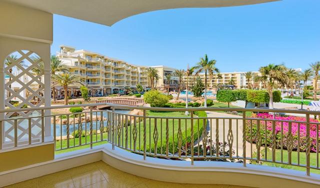 Palm-Royale-Resort-69.jpg