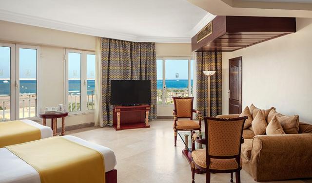 Palm-Royale-Resort-74.jpg