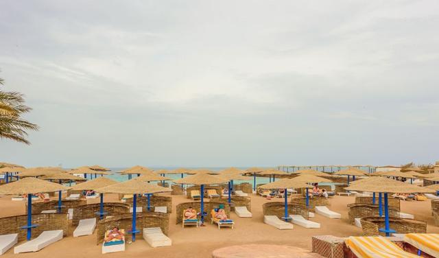 empire-beach-7.jpg