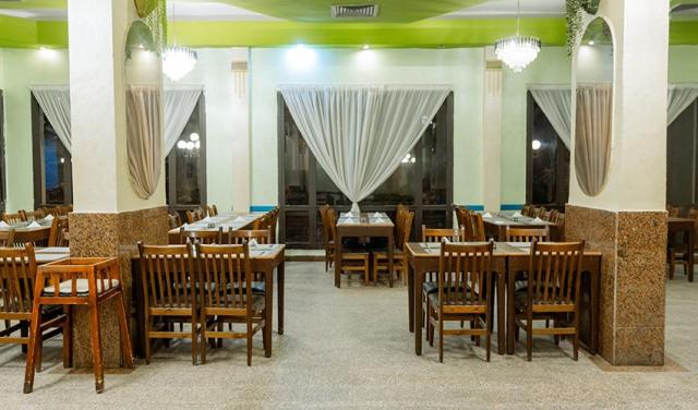 Empire-Hotel-Aqua-Park-Hotel-14.jpg