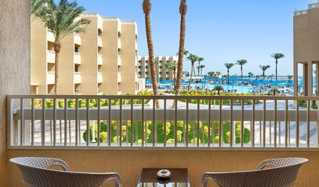 Beach-Albatros-Resort-48.jpg
