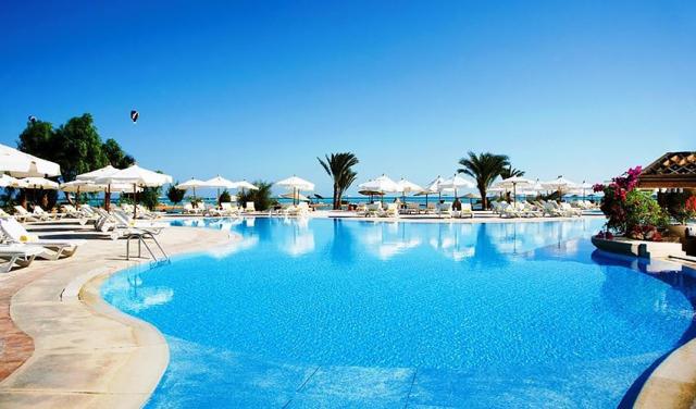 Hotel-Movenpick-Resort-Spa-Gouna-4.jpg
