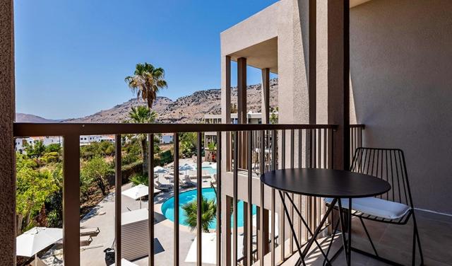 White-Olive-Premium-Lindos-Hotel-6.jpg