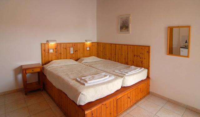 Coliseum-Hotel-13.jpg