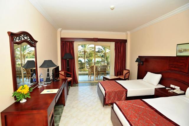 Brayka Bay Resort