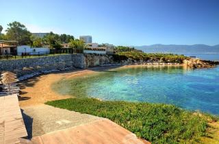 Le Bleu Hotel & Resort
