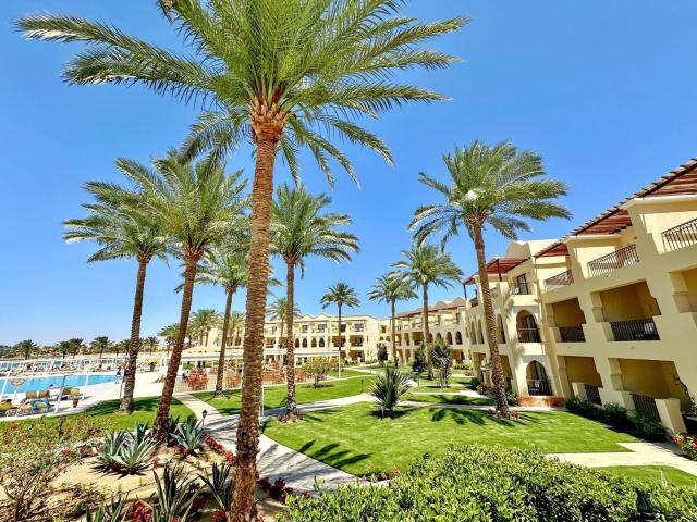 Jaz Lamaya Resort