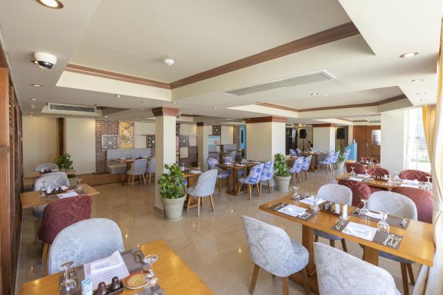 Sunrise Holidays Resort