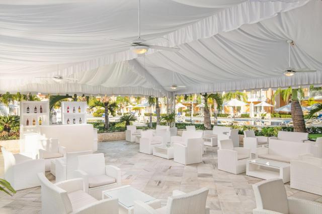 Luxury Bahia Principe Aquamarine