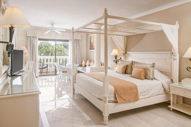Luxury Bahia Principe Aquamarine