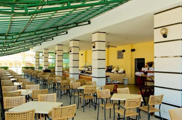 Dit Evrika Beach Club