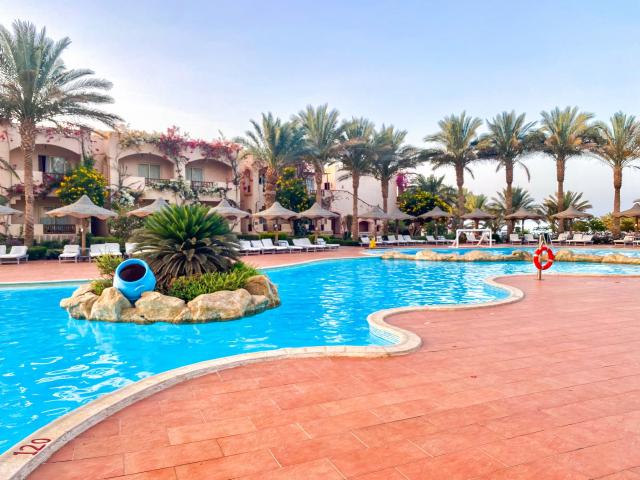 Dream Lagoon & Aqua Park Resort
