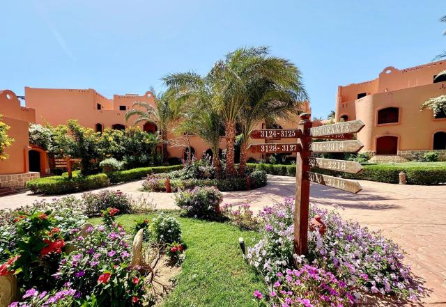 Dream Lagoon & Aqua Park Resort