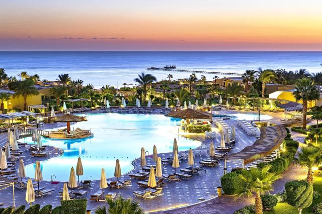 Three Corners Fayrouz Plaza Beach Resort