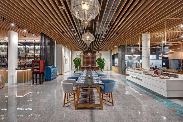 Crowne Plaza Resort