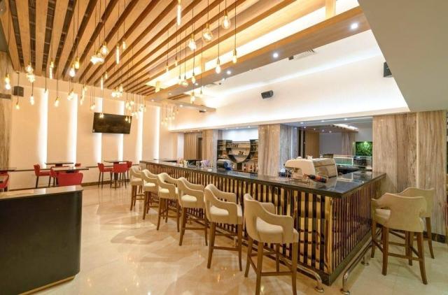 Minamark Beach Resort