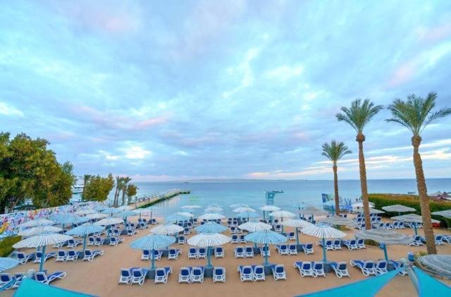 Minamark Beach Resort