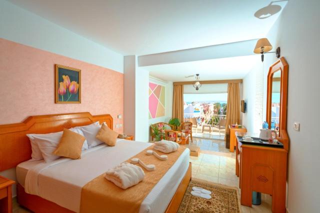 Minamark Beach Resort