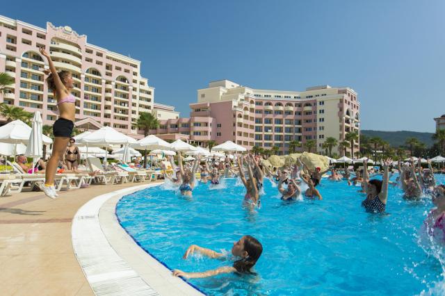 Dit Majestic Beach Resort