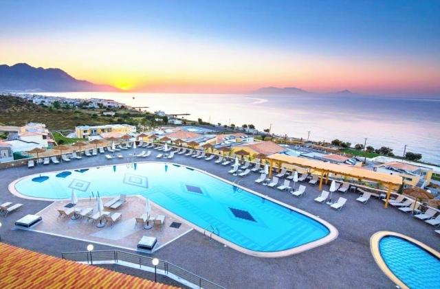 Grand Blue Beach
