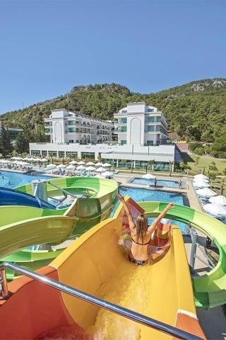 Dosinia Luxury Resort
