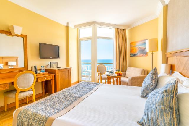 Salamis Bay Conti