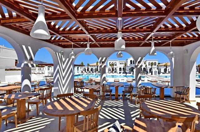 Anemos Luxury Grand Resort