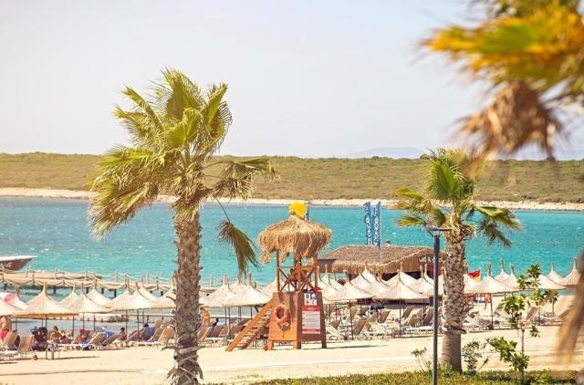 Aquasis De Luxe Resort & Spa