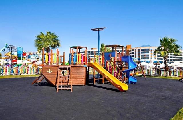 Aquasis De Luxe Resort & Spa