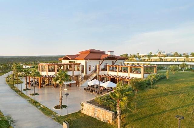 Aquasis De Luxe Resort & Spa