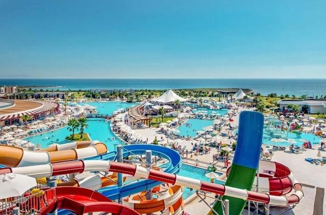 Aquasis De Luxe Resort & Spa