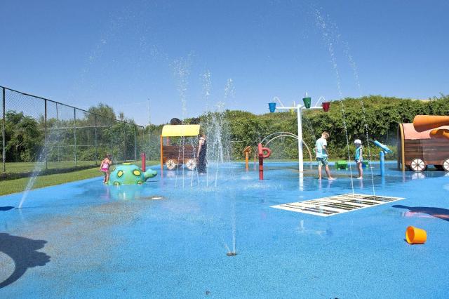 Side Star Resort