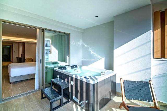 Akasha Beach Hotel & Spa