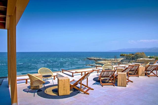 Akasha Beach Hotel & Spa