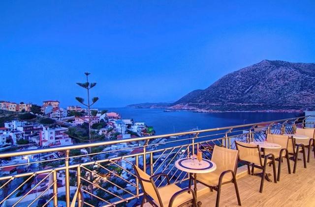 Athina