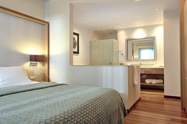 Pilot Beach Resort