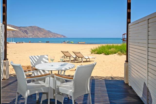 Pilot Beach Resort