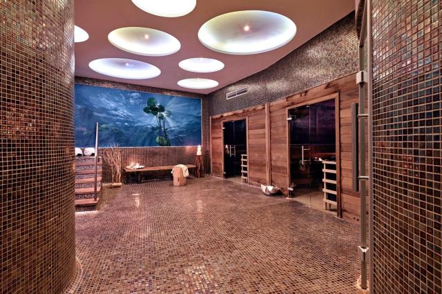 Pilot Beach Resort