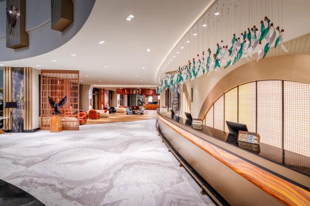Delphin Palace