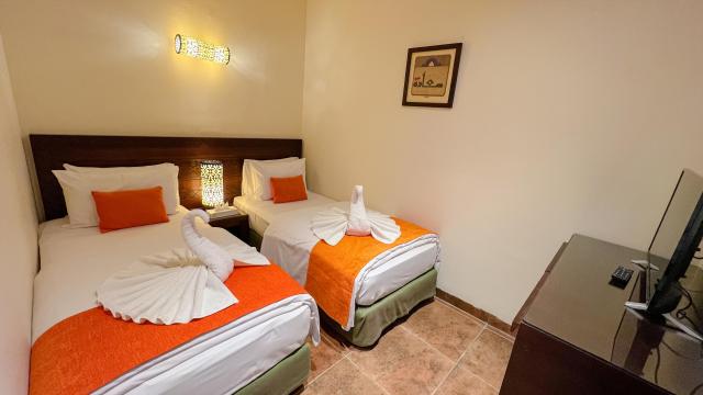 Gemma Beach Resort