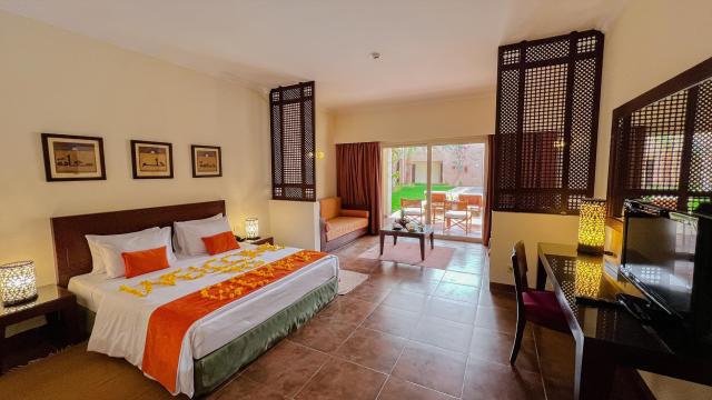 Gemma Beach Resort