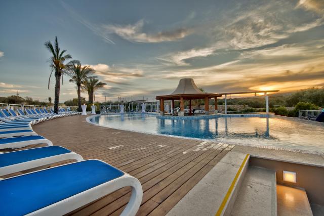 Seabank Resort & Spa