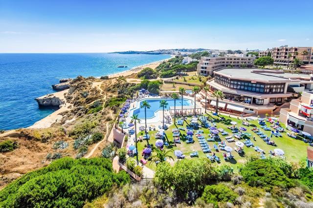 Auramar Beach Resort
